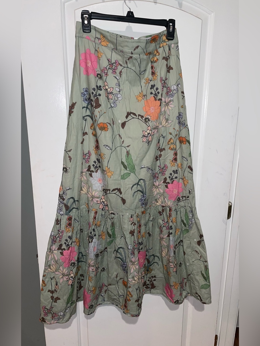 New! Kahora Palm Beach Lizzie Floral Tiered Maxi Skirt Green Floral 🌸 Medium - Picture 4 of 10